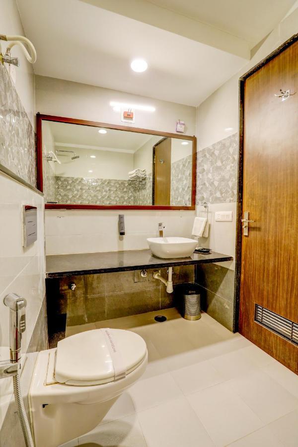 Hotel Shree Nanda Udaipur Esterno foto