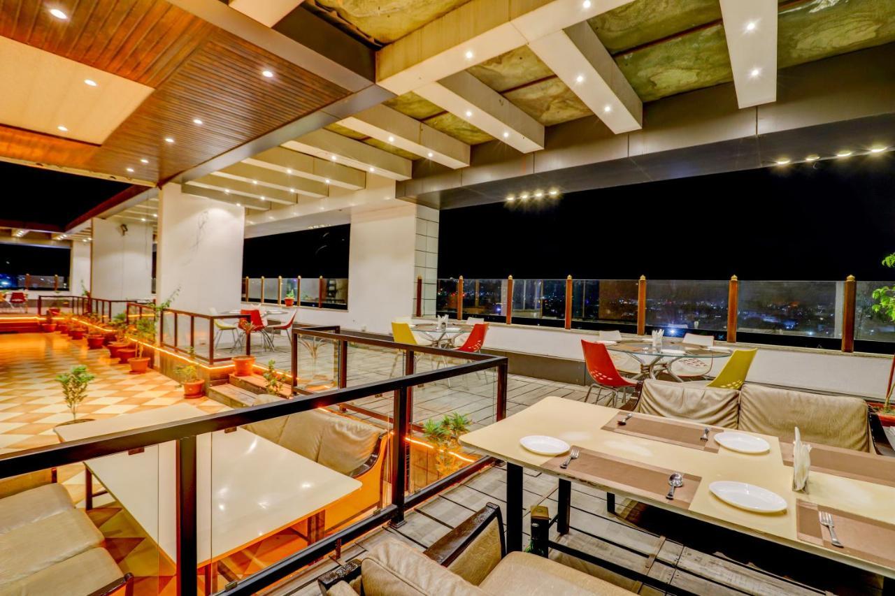 Hotel Shree Nanda Udaipur Esterno foto