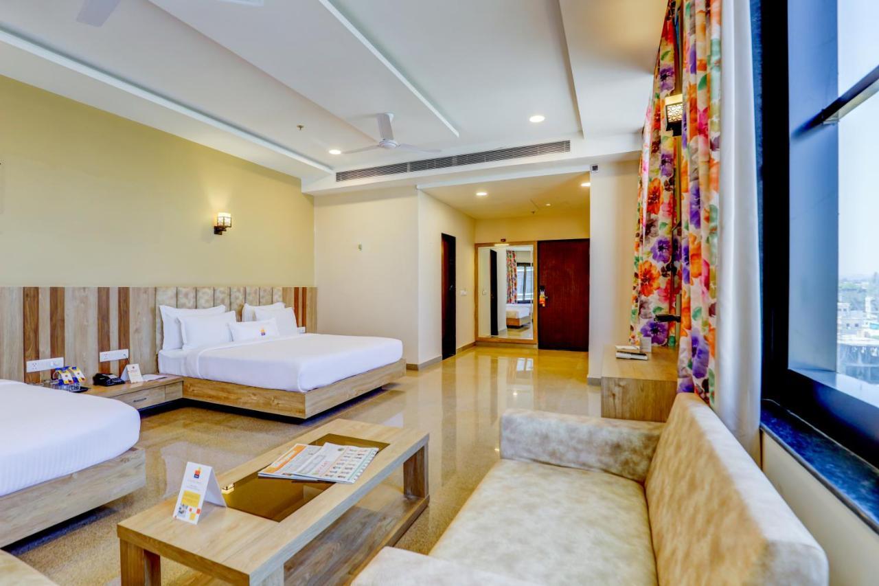 Hotel Shree Nanda Udaipur Esterno foto